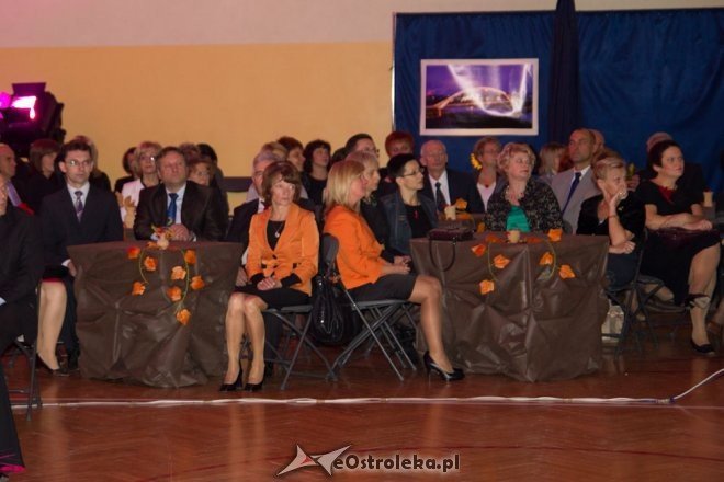 Miejskie obchody Dnia Edukacji Narodowej [12.10.2012] - zdjęcie #7 - eOstroleka.pl