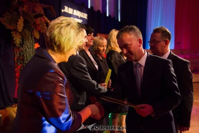 Miejskie obchody Dnia Edukacji Narodowej [12.10.2012] - zdjęcie #16 - eOstroleka.pl