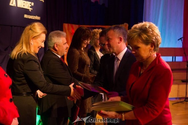 Miejskie obchody Dnia Edukacji Narodowej [12.10.2012] - zdjęcie #7 - eOstroleka.pl