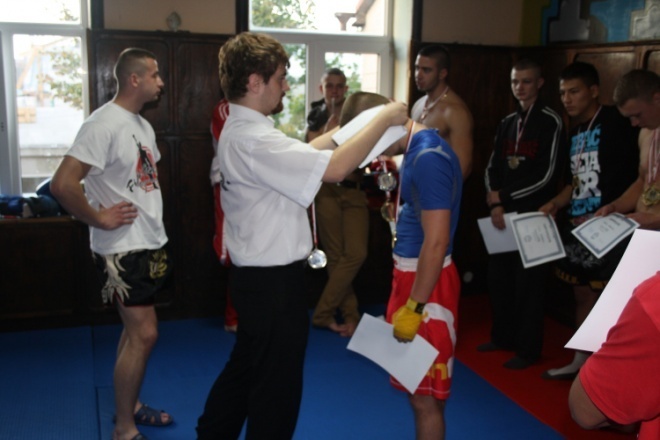 Sparingi międzyklubowe UFR w Fight Academy [13.10.2012]  - zdjęcie #2 - eOstroleka.pl