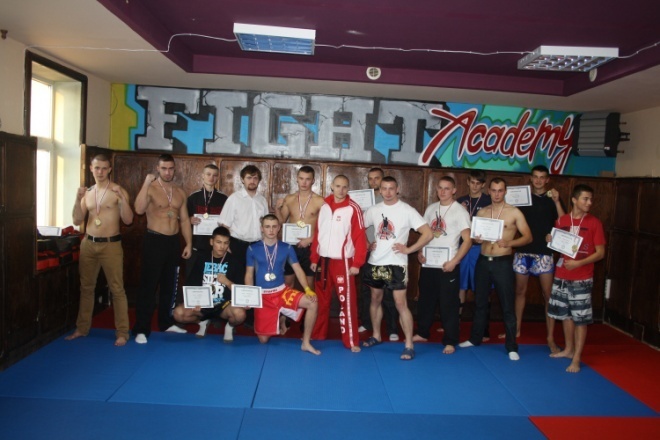 Sparingi międzyklubowe UFR w Fight Academy [13.10.2012]  - zdjęcie #1 - eOstroleka.pl
