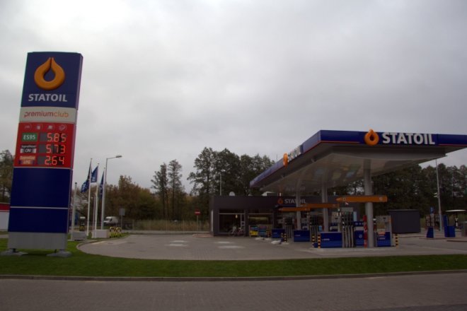 Druga stacja Statoil w Ostrołęce [16 X 2012] - zdjęcie #1 - eOstroleka.pl