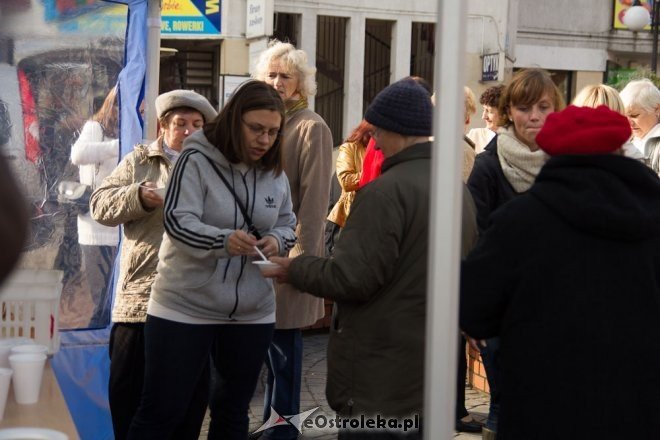 Międzynarodowy Dzień Walki z Ubóstwem [17.10.2012] - zdjęcie #15 - eOstroleka.pl