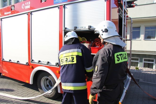 Ćwiczenia przeciwpożarowe w ostrołęckim szpitalu [19 X 2012] - zdjęcie #5 - eOstroleka.pl