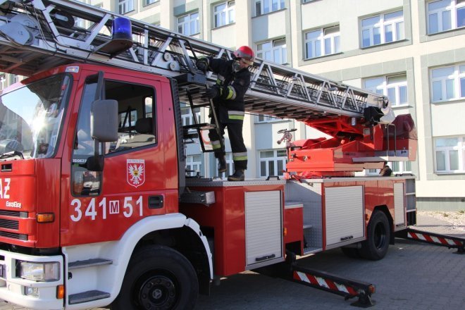 Ćwiczenia przeciwpożarowe w ostrołęckim szpitalu [19 X 2012] - zdjęcie #12 - eOstroleka.pl