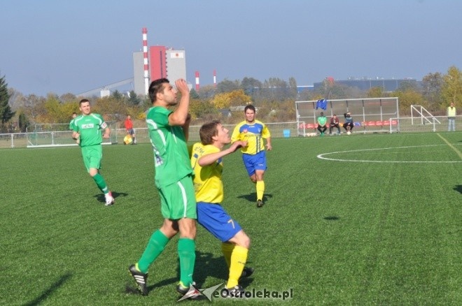 Liga Okręgowa: Korona HiD Ostrołęka - Wieczfnianka Wieczfnia Kościelna [20.10.2012] - zdjęcie #26 - eOstroleka.pl