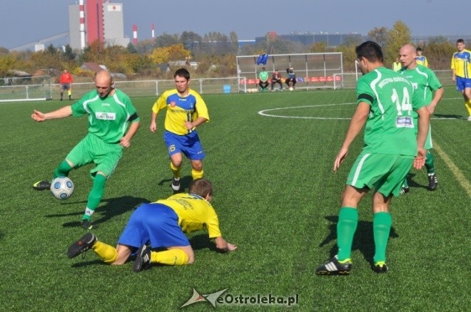 Liga Okręgowa: Korona HiD Ostrołęka - Wieczfnianka Wieczfnia Kościelna [20.10.2012] - zdjęcie #24 - eOstroleka.pl