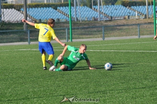 Liga Okręgowa: Korona HiD Ostrołęka - Wieczfnianka Wieczfnia Kościelna [20.10.2012] - zdjęcie #15 - eOstroleka.pl