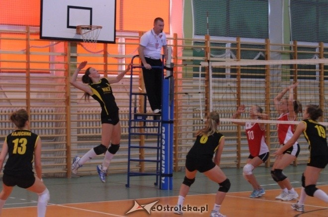 Turniej I Ligi Młodziczek: Nike Ostrołęka - Sparta Warszawa 2:0 [20.10.2012] - zdjęcie #21 - eOstroleka.pl