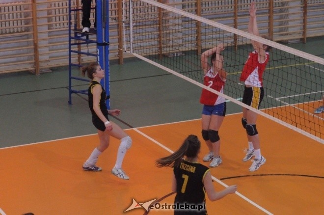 Turniej I Ligi Młodziczek: Nike Ostrołęka - Sparta Warszawa 2:0 [20.10.2012] - zdjęcie #11 - eOstroleka.pl
