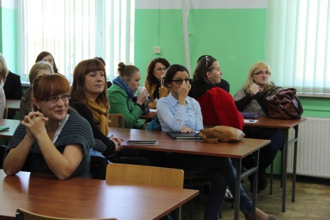 Studenci wyższej szkoły ekonomiczno - społecznej po raz 11. rozpoczęli rok akademicki [20 X 2012] - zdjęcie #13 - eOstroleka.pl