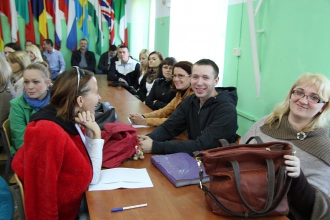 Studenci wyższej szkoły ekonomiczno - społecznej po raz 11. rozpoczęli rok akademicki [20 X 2012] - zdjęcie #19 - eOstroleka.pl