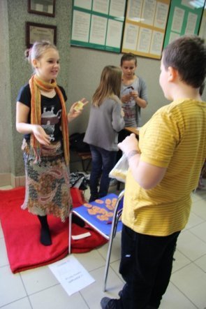 Dni patrona w Szkole Podstawowej nr 1 [20 X 2012] - zdjęcie #25 - eOstroleka.pl