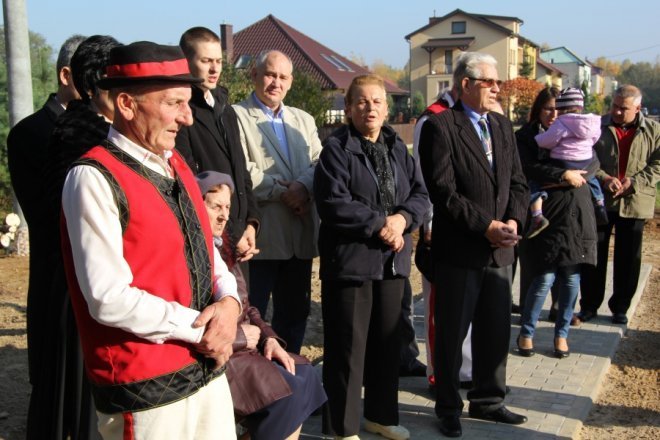 Otwarcie świetlicy na osiedlu Leśnym [20 X 2012] - zdjęcie #25 - eOstroleka.pl