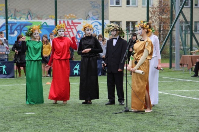 Otwarcie kompleksu boisk sportowych przy Gimnazjum nr 2 [24 X 2012] - zdjęcie #34 - eOstroleka.pl