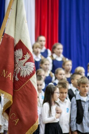 Pasowanie na uczniów w Szkole Podstawowej nr 1 [26 X 2012] - zdjęcie #3 - eOstroleka.pl