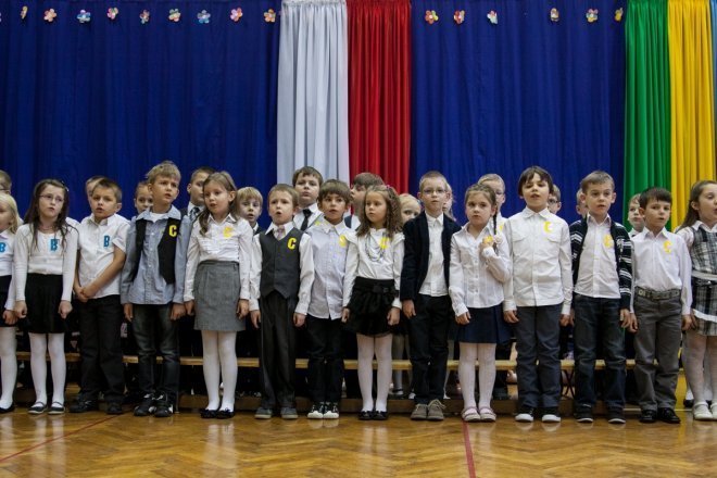 Pasowanie na uczniów w Szkole Podstawowej nr 1 [26 X 2012] - zdjęcie #63 - eOstroleka.pl