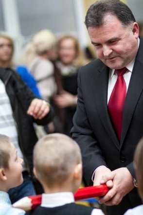 Pasowanie na uczniów w Szkole Podstawowej nr 1 [26 X 2012] - zdjęcie #19 - eOstroleka.pl
