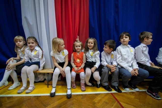 Pasowanie na uczniów w Szkole Podstawowej nr 1 [26 X 2012] - zdjęcie #5 - eOstroleka.pl