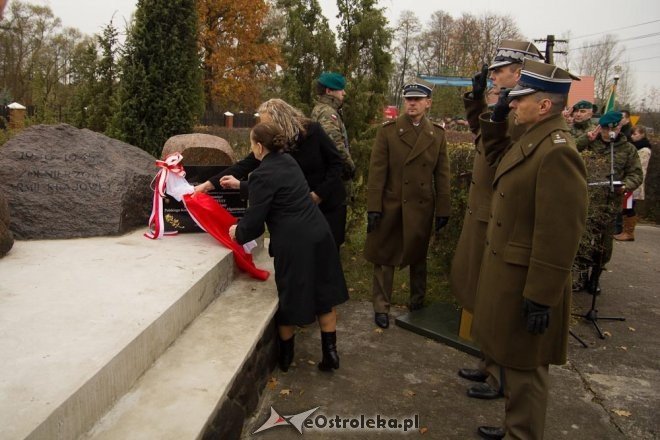 I rocznica śmierci sierżanta Mariusza Deptuły [27.10.2012] - zdjęcie #77 - eOstroleka.pl