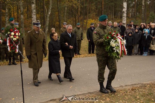 I rocznica śmierci sierżanta Mariusza Deptuły [27.10.2012] - zdjęcie #22 - eOstroleka.pl
