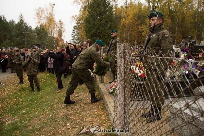I rocznica śmierci sierżanta Mariusza Deptuły [27.10.2012] - zdjęcie #21 - eOstroleka.pl