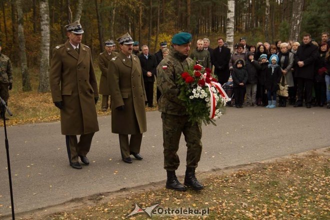 I rocznica śmierci sierżanta Mariusza Deptuły [27.10.2012] - zdjęcie #16 - eOstroleka.pl