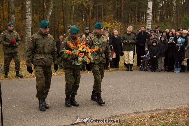 I rocznica śmierci sierżanta Mariusza Deptuły [27.10.2012] - zdjęcie #14 - eOstroleka.pl