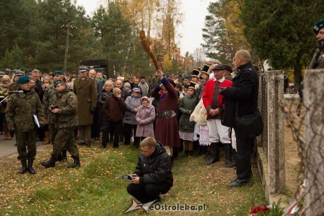 I rocznica śmierci sierżanta Mariusza Deptuły [27.10.2012] - zdjęcie #9 - eOstroleka.pl