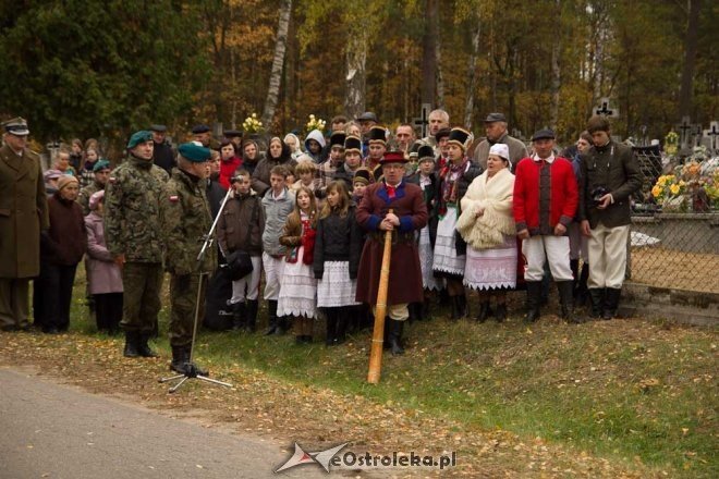 I rocznica śmierci sierżanta Mariusza Deptuły [27.10.2012] - zdjęcie #7 - eOstroleka.pl