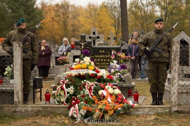 I rocznica śmierci sierżanta Mariusza Deptuły [27.10.2012] - zdjęcie #6 - eOstroleka.pl