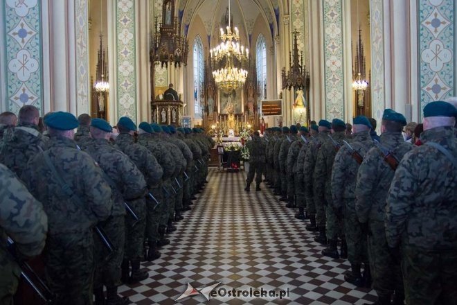 I rocznica śmierci sierżanta Mariusza Deptuły [27.10.2012] - zdjęcie #121 - eOstroleka.pl