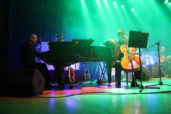 Koncert jubileuszowy z okazji 10-lecia Studia Piosenki [29 X 2012] - zdjęcie #9 - eOstroleka.pl