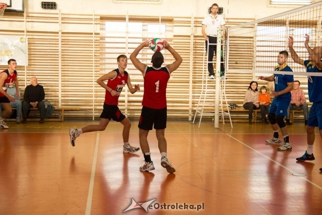 Voley Ostrołęka [28.10.2012] - zdjęcie #1 - eOstroleka.pl