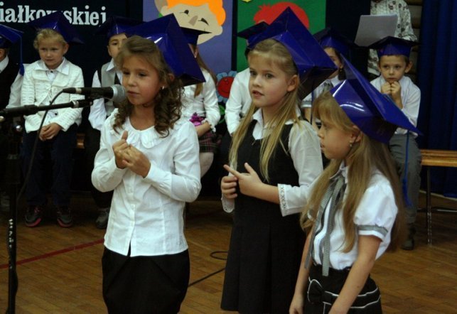Pasowanie w SP nr 5 [24.10.2012] - zdjęcie #83 - eOstroleka.pl