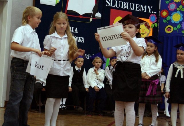 Pasowanie w SP nr 5 [24.10.2012] - zdjęcie #58 - eOstroleka.pl
