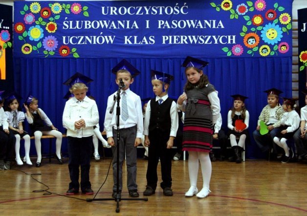 Pasowanie w SP nr 5 [24.10.2012] - zdjęcie #43 - eOstroleka.pl
