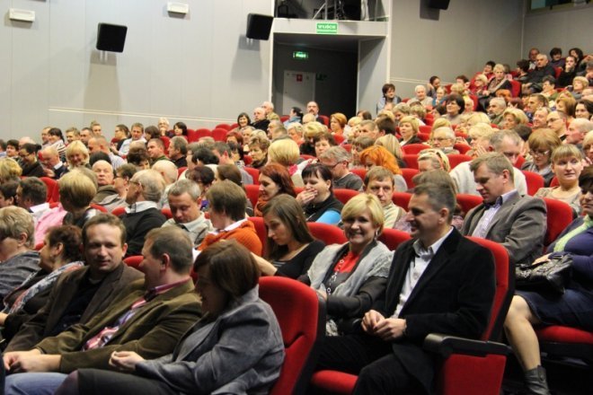 Gwiazdy telewizyjnego  „Rancza” w OCK [30 X 2012] - zdjęcie #22 - eOstroleka.pl