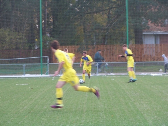 Liga Okręgowa: Korona HiD Ostrołęka - Korona Szydłowo [03.11.2012] - zdjęcie #8 - eOstroleka.pl