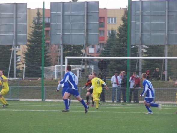Liga Okręgowa: Korona HiD Ostrołęka - Korona Szydłowo [03.11.2012] - zdjęcie #6 - eOstroleka.pl
