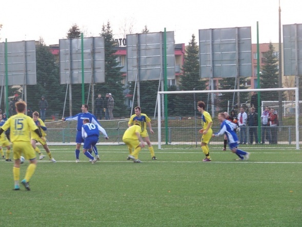 Liga Okręgowa: Korona HiD Ostrołęka - Korona Szydłowo [03.11.2012] - zdjęcie #5 - eOstroleka.pl