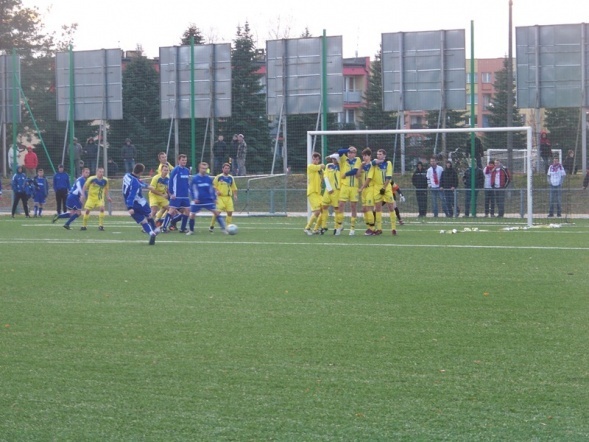 Liga Okręgowa: Korona HiD Ostrołęka - Korona Szydłowo [03.11.2012] - zdjęcie #3 - eOstroleka.pl