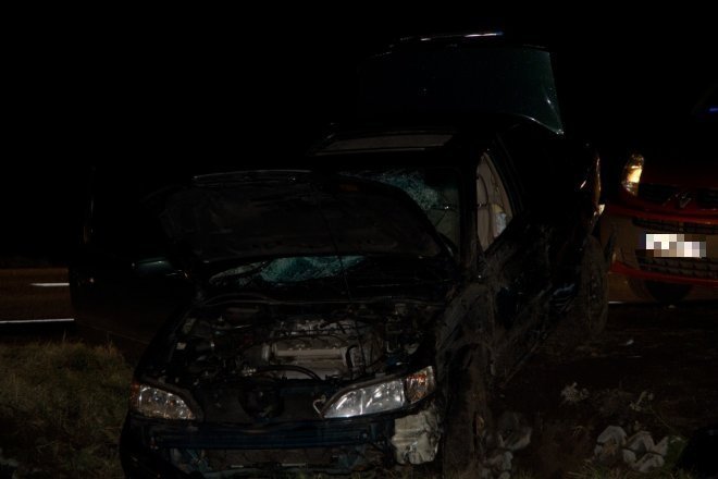 Tragiczny wypadek w Ponikwi Małej: Kierowca hondy poniósł śmierć na miejscu [6 Xi 2012]  - zdjęcie #15 - eOstroleka.pl