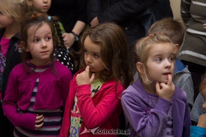 Wernisaż wystawy „Nim rozbłyśnie pierwsza gwiazdka” [06.11.2012] - zdjęcie #16 - eOstroleka.pl