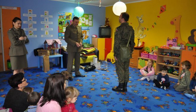 Dzień Niepodległości w Kangurku [09.11.2012] - zdjęcie #23 - eOstroleka.pl