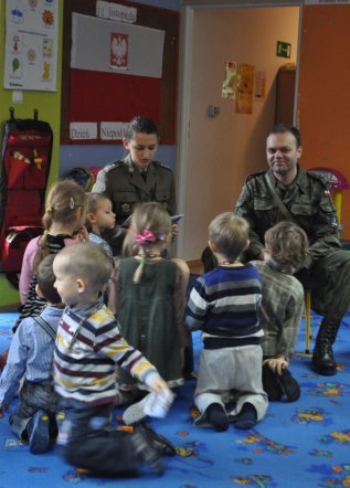 Dzień Niepodległości w Kangurku [09.11.2012] - zdjęcie #18 - eOstroleka.pl