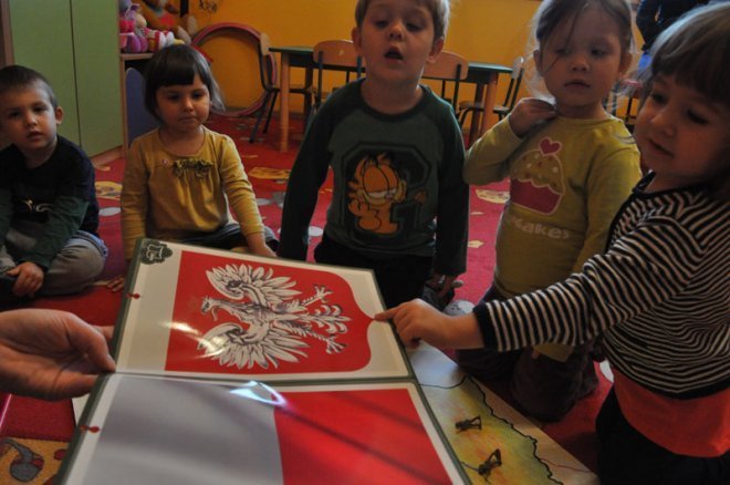 Dzień Niepodległości w Kangurku [09.11.2012] - zdjęcie #4 - eOstroleka.pl