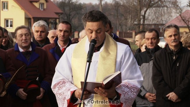 Uroczyste odsłonięcie pomnika w Dudach Puszczańskich [11.11.2012] - zdjęcie #72 - eOstroleka.pl