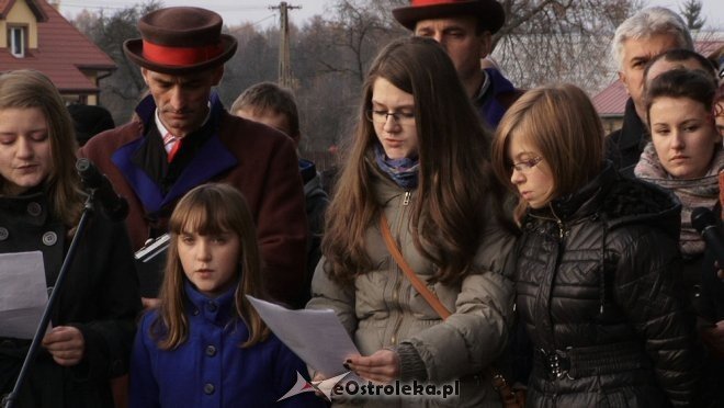 Uroczyste odsłonięcie pomnika w Dudach Puszczańskich [11.11.2012] - zdjęcie #34 - eOstroleka.pl