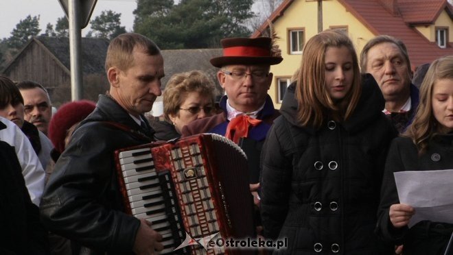 Uroczyste odsłonięcie pomnika w Dudach Puszczańskich [11.11.2012] - zdjęcie #33 - eOstroleka.pl